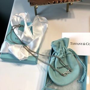 Tiffany and Co. infinity double chain pendant